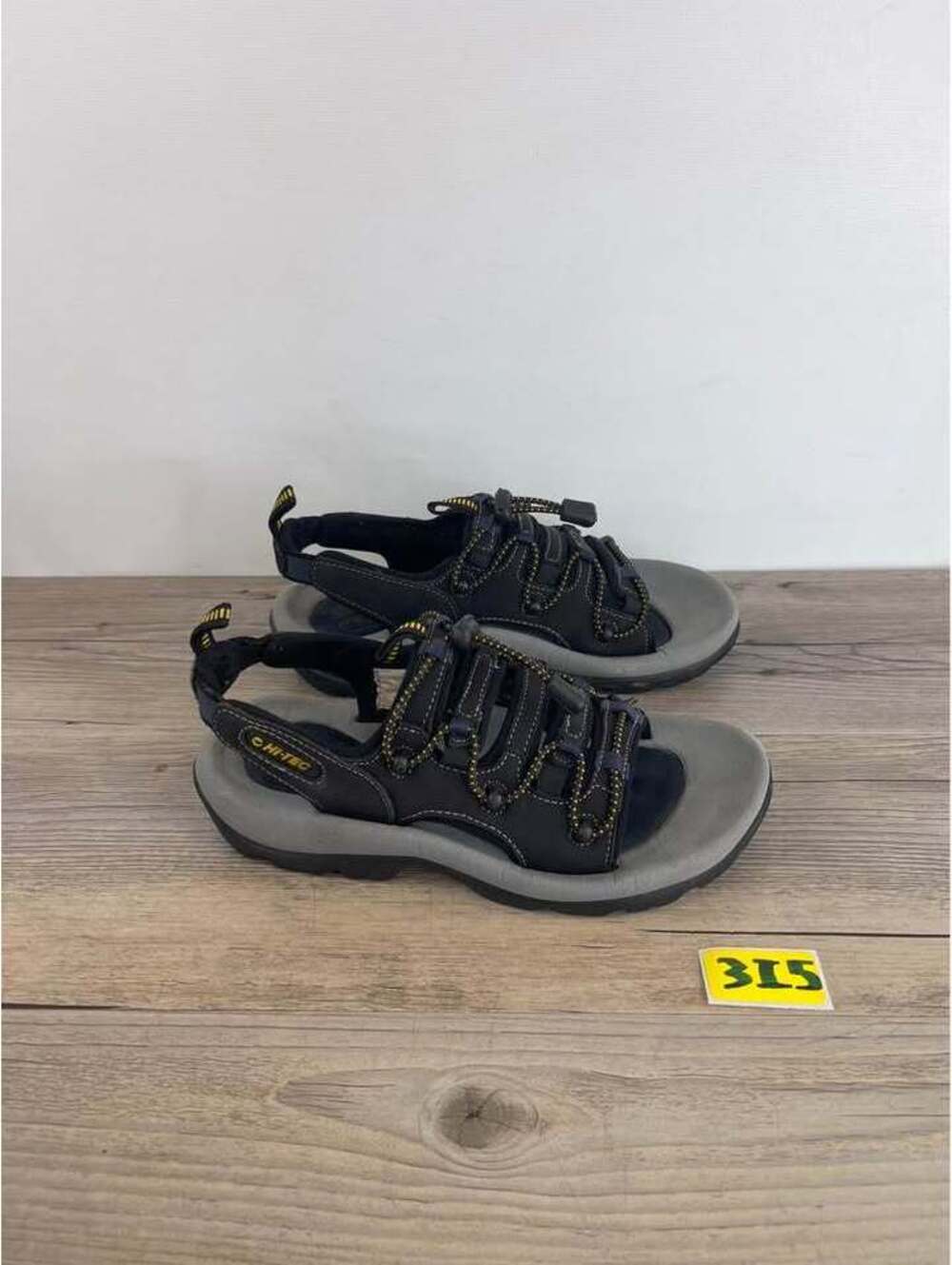 Hi-Tec Women's Size 6 Outdoor Hiking Sandals Black Grey